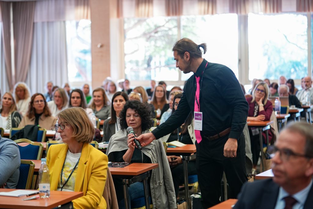 Plače v javnem sektorju Plače v javnem sektorju